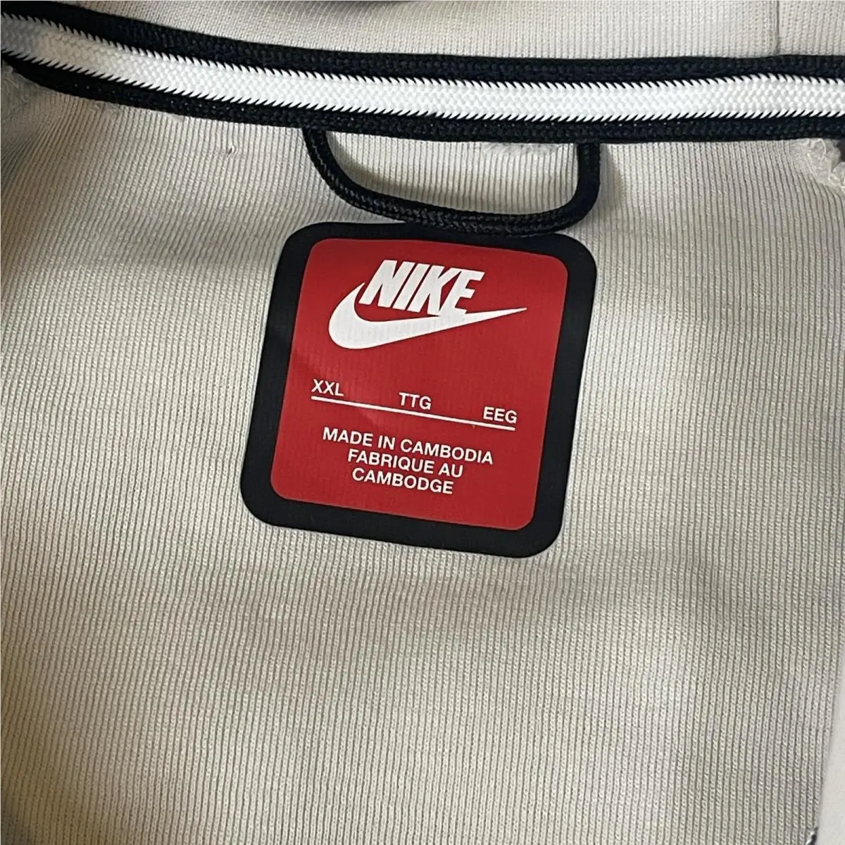 Nike clothing - White 4