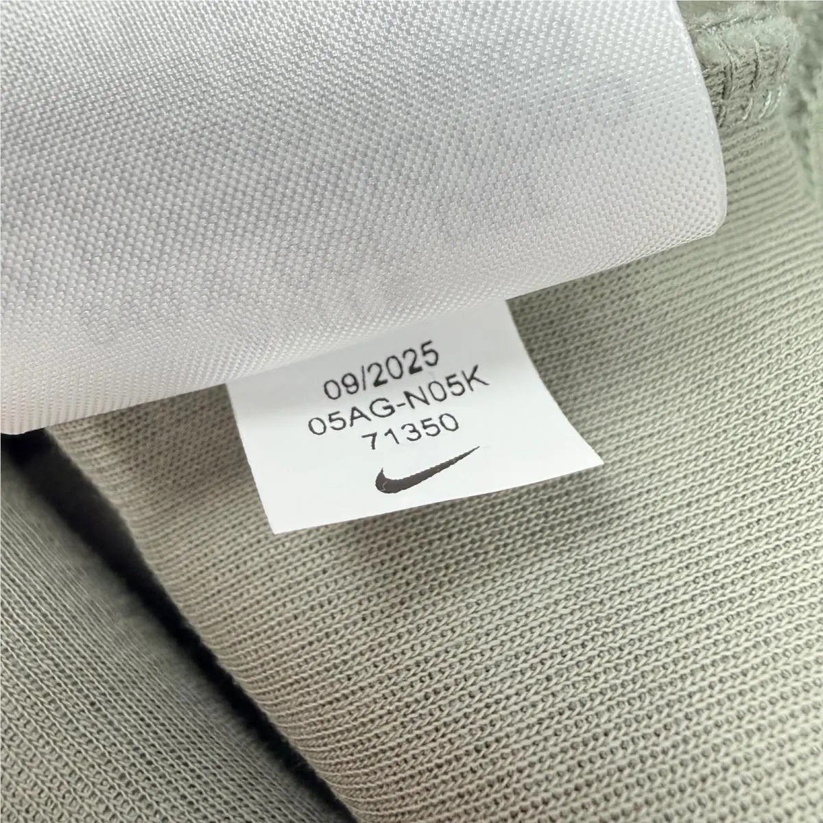 Nike clothing - Green 7