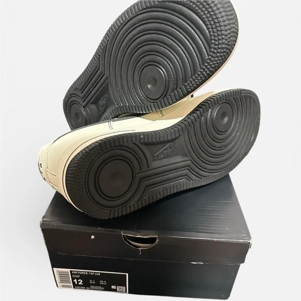 Nike shoes - Beige 3