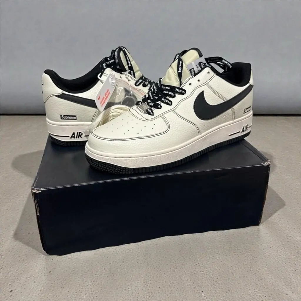 Nike shoes - Beige 0
