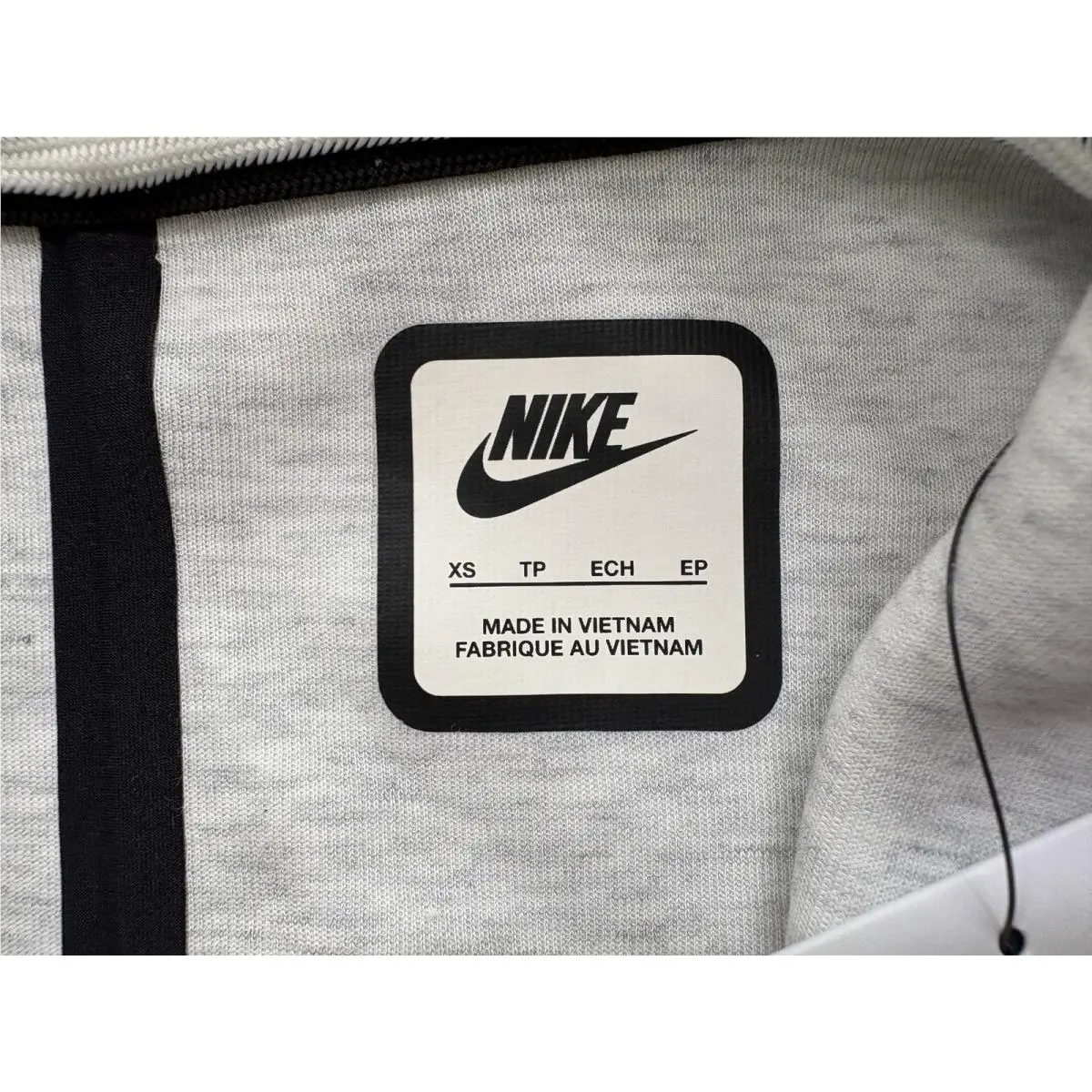 Nike clothing - Gray (UPC: 0197860195295) 1