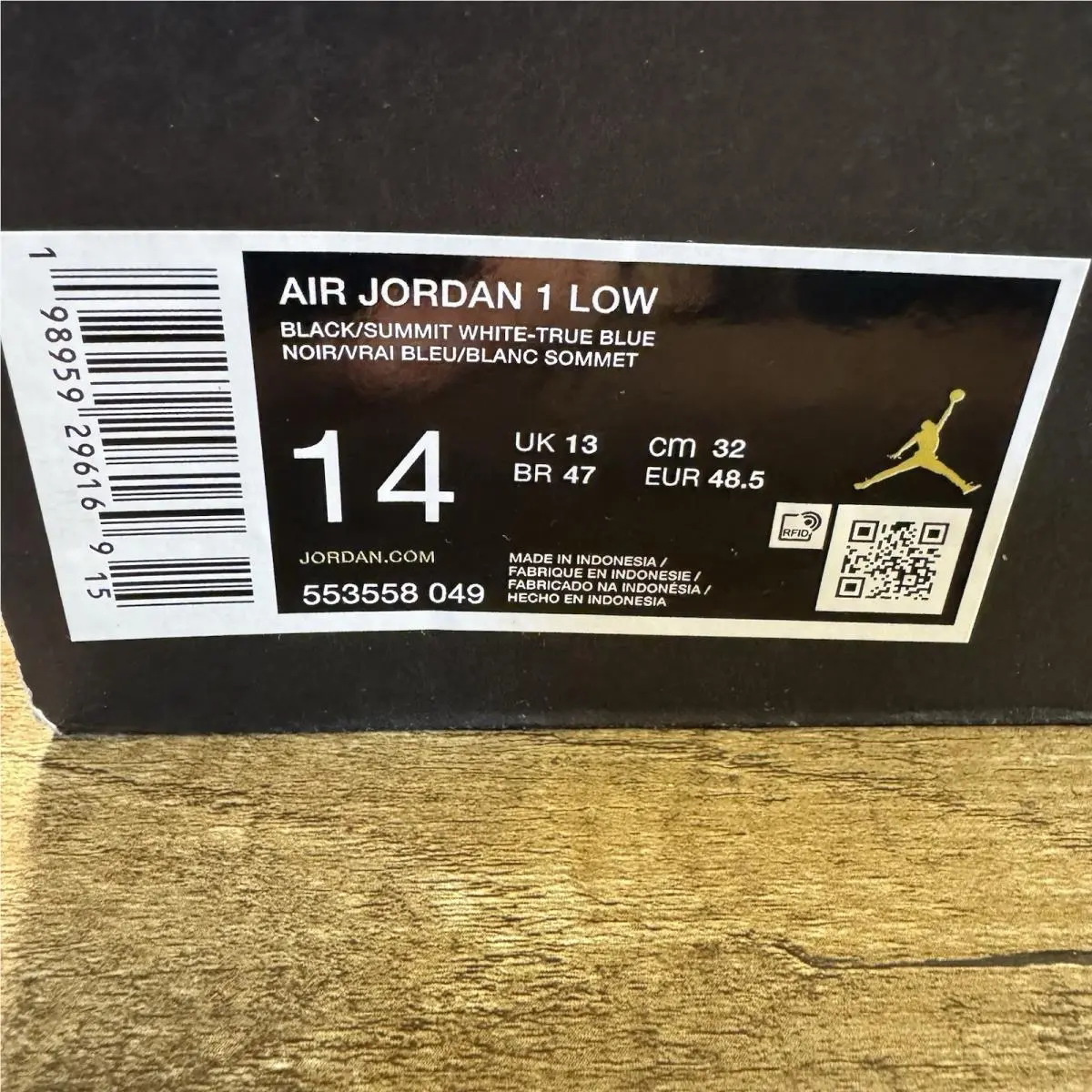 Nike shoes - Air Jordan 1 - Air - 553558-049 - Black 0