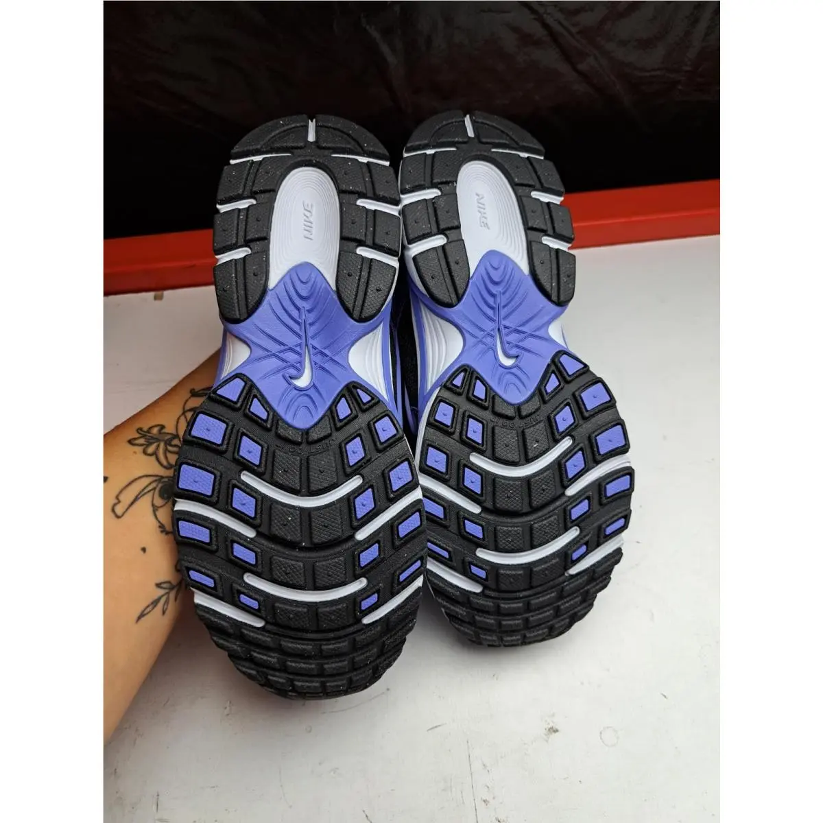 Nike shoes - Nike 5 - Black 3