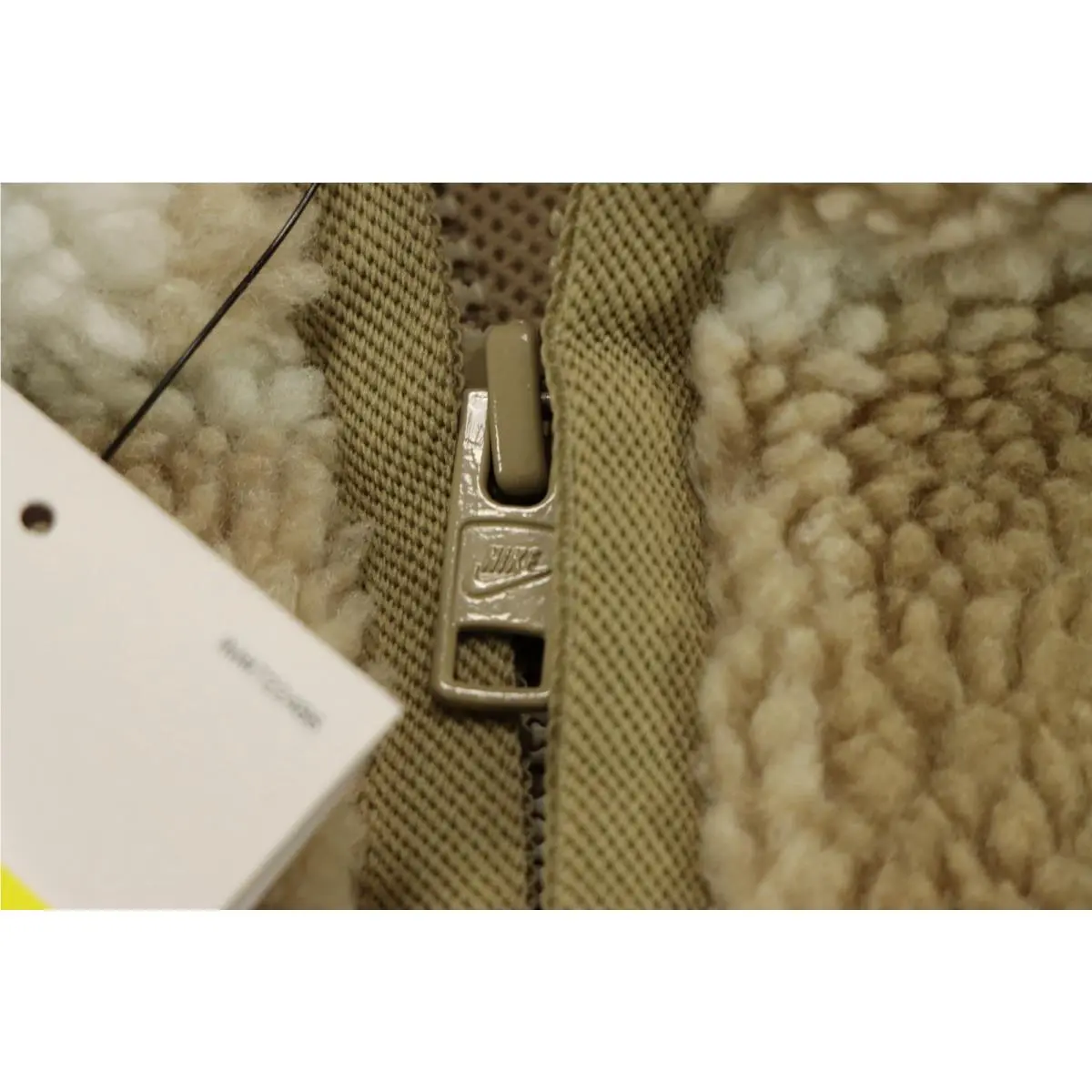 Nike clothing - Brown 3