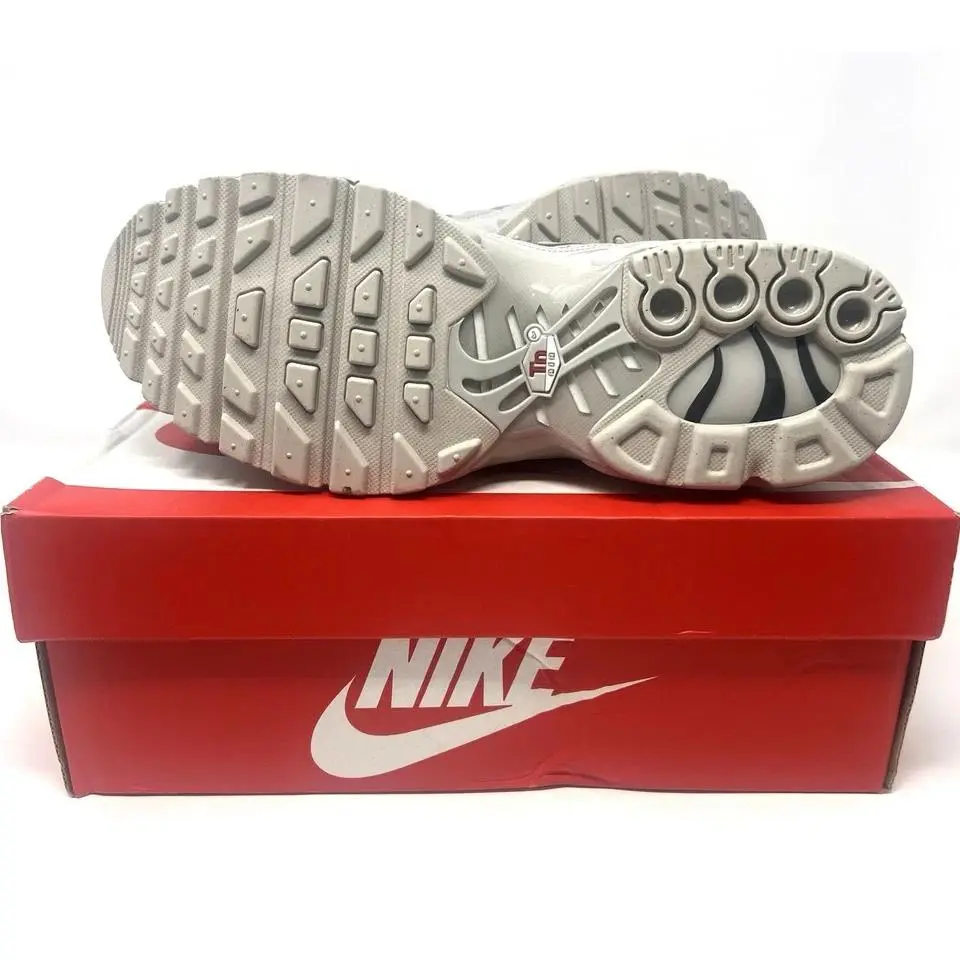 Nike shoes - Nike Air Max Plus - Air Max Plus - Grey 3