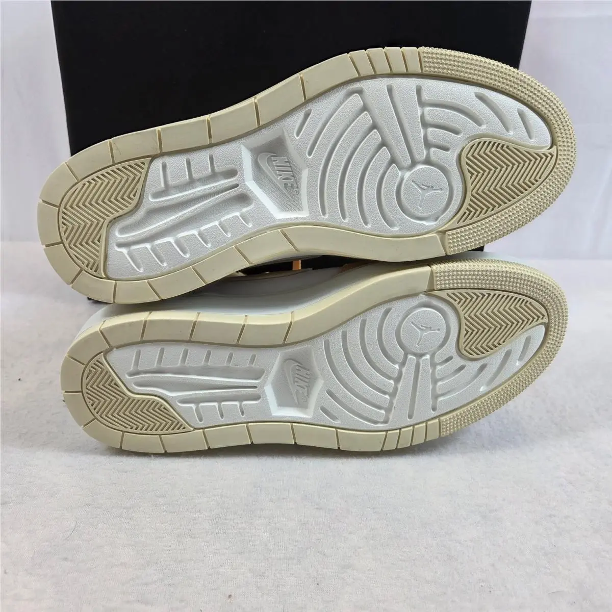 Nike shoes - Nike Wmns - Wmns - Celestial Gold Muslin White 3