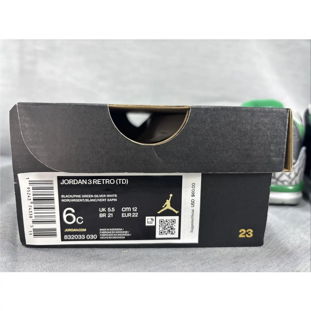 Nike shoes - Air Jordan 3 - Air - 832033-030 - Pine Green 0