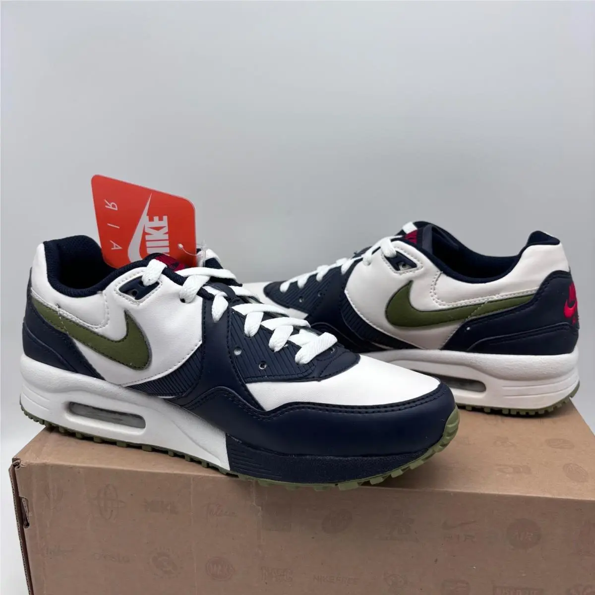 Nike shoes - White 5