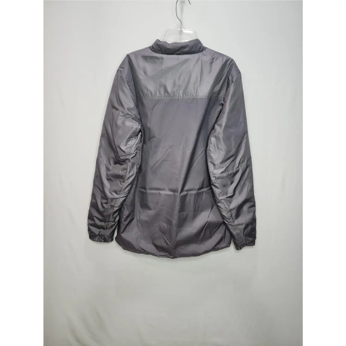 Nike clothing - Gray (UPC: 887225803674) 0
