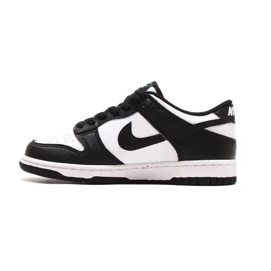 Nike shoes - White 4