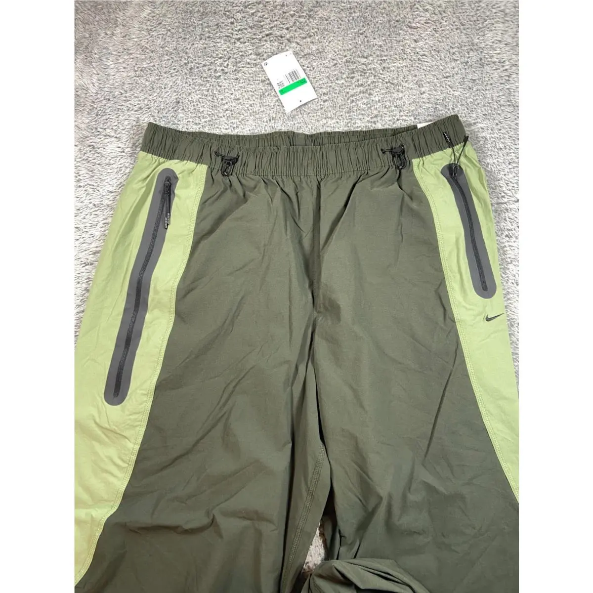 Nike clothing - Green 2