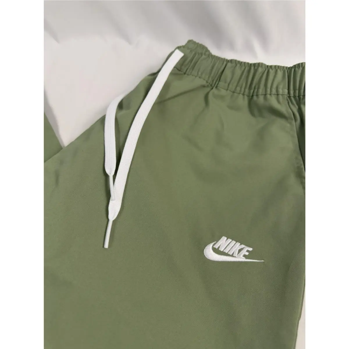 Nike clothing - Nike - DX0623 - Green (UPC: 196154997591) 0