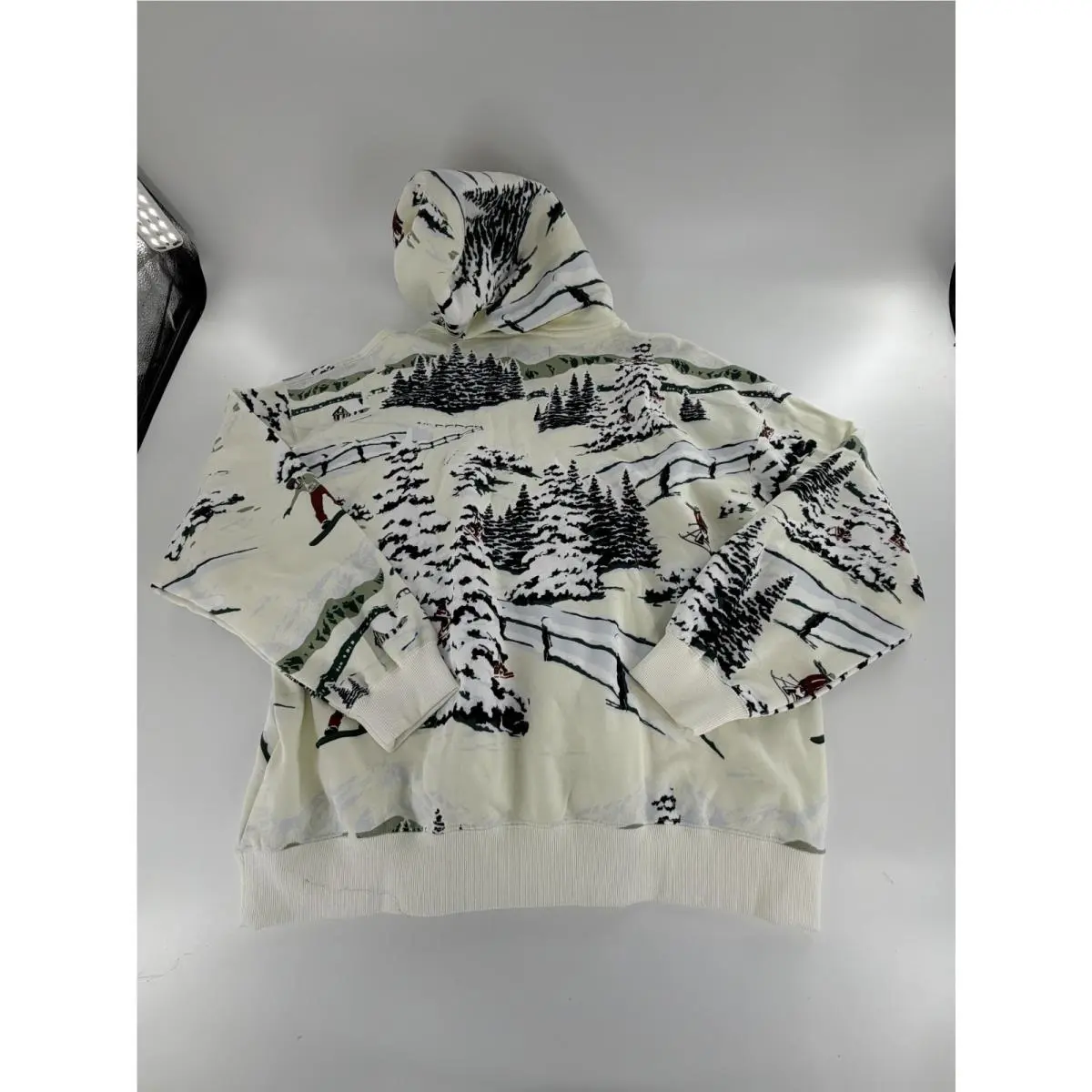 Nike clothing - White (UPC: 198483717093) 7