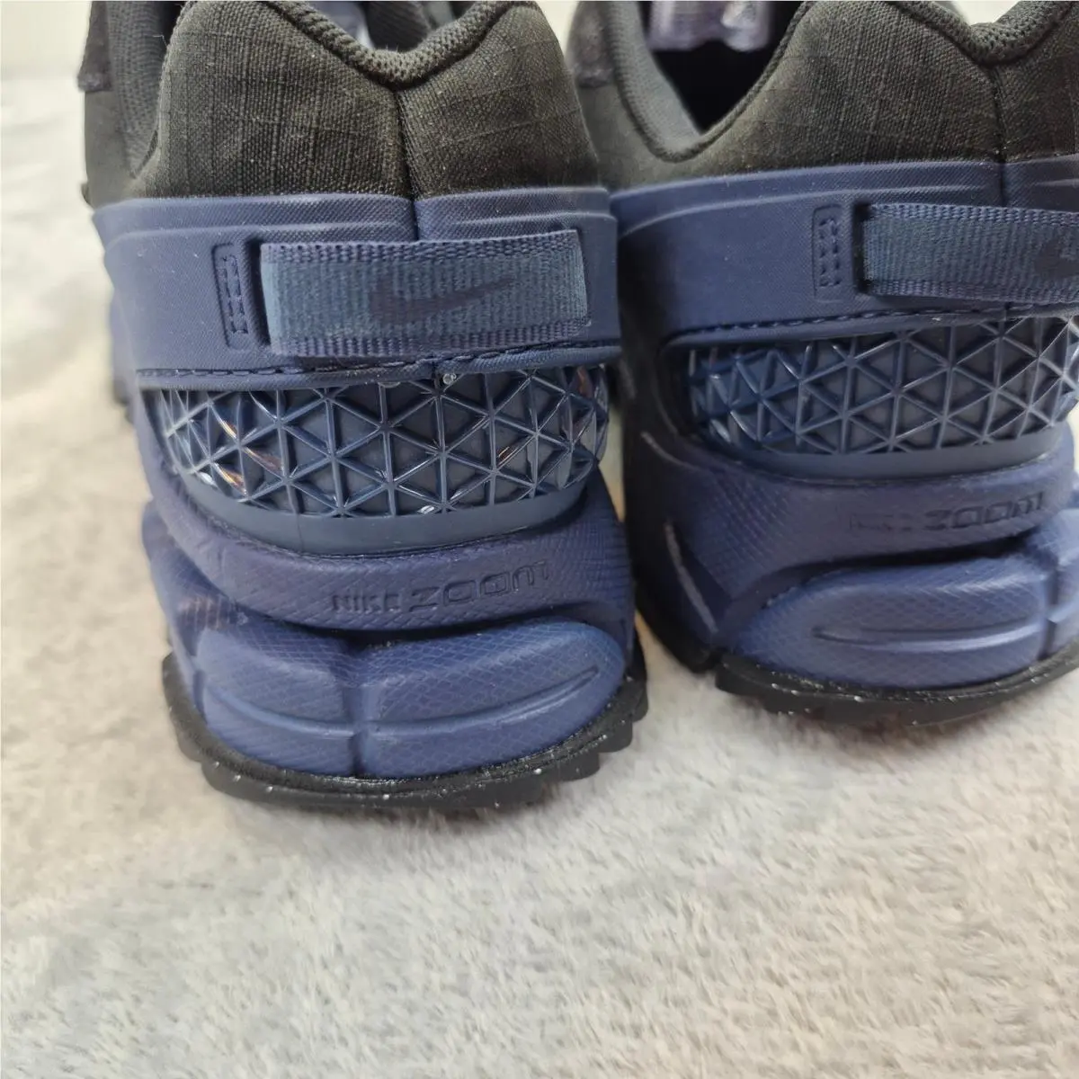 Nike shoes - Nike Air Zoom Vomero 5 - Blue 3