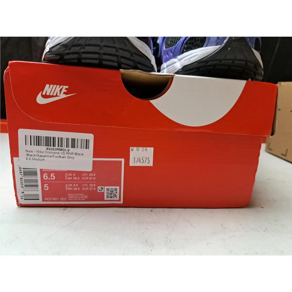 Nike shoes - Nike 5 - Black 4