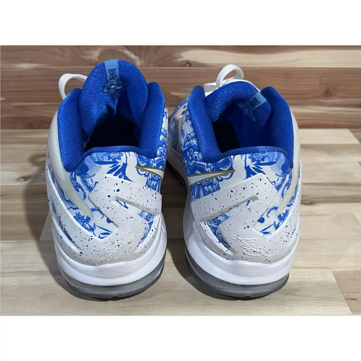Nike shoes - Max Lebron XI Low CH Pack - White 3