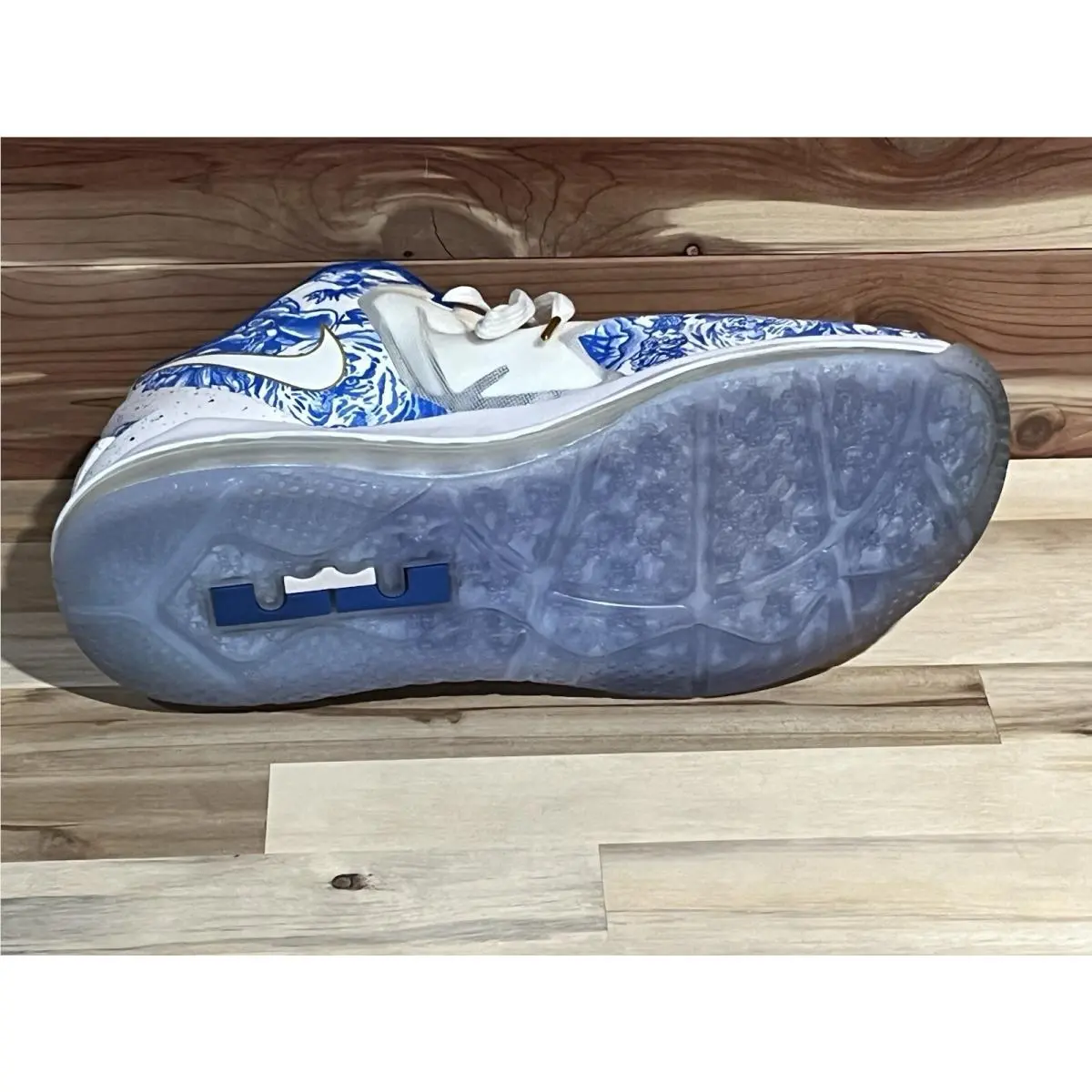 Nike shoes - Max Lebron XI Low CH Pack - White 7