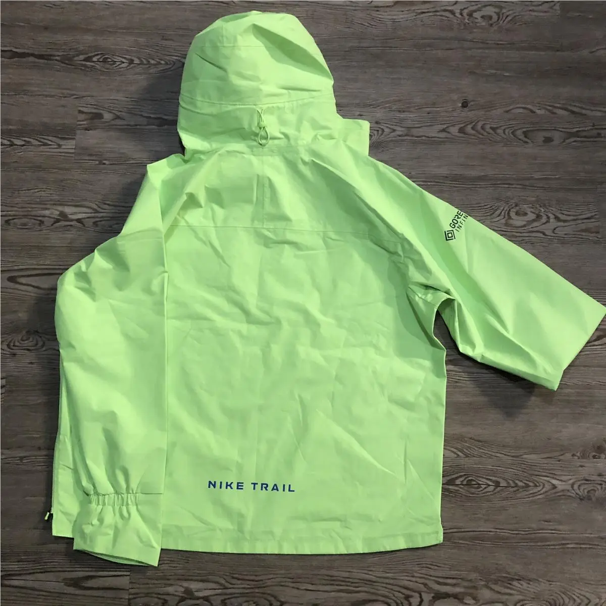 Nike clothing - Green 3