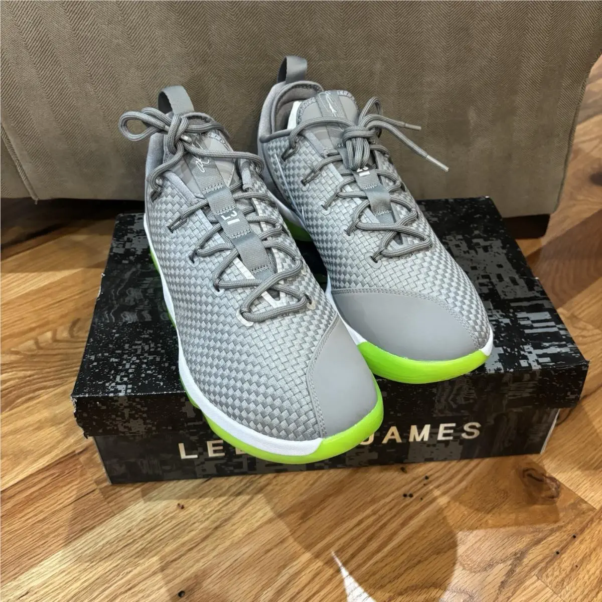 Nike Lebron 14 Low Dunkman Gray Mens US Size 12 878636-005 Sneakers