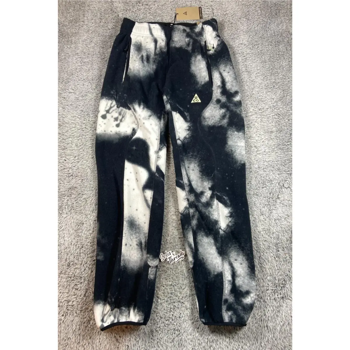 Acg Wolf Tree Pants Size Small Men Black White IB3699-060 by Nike