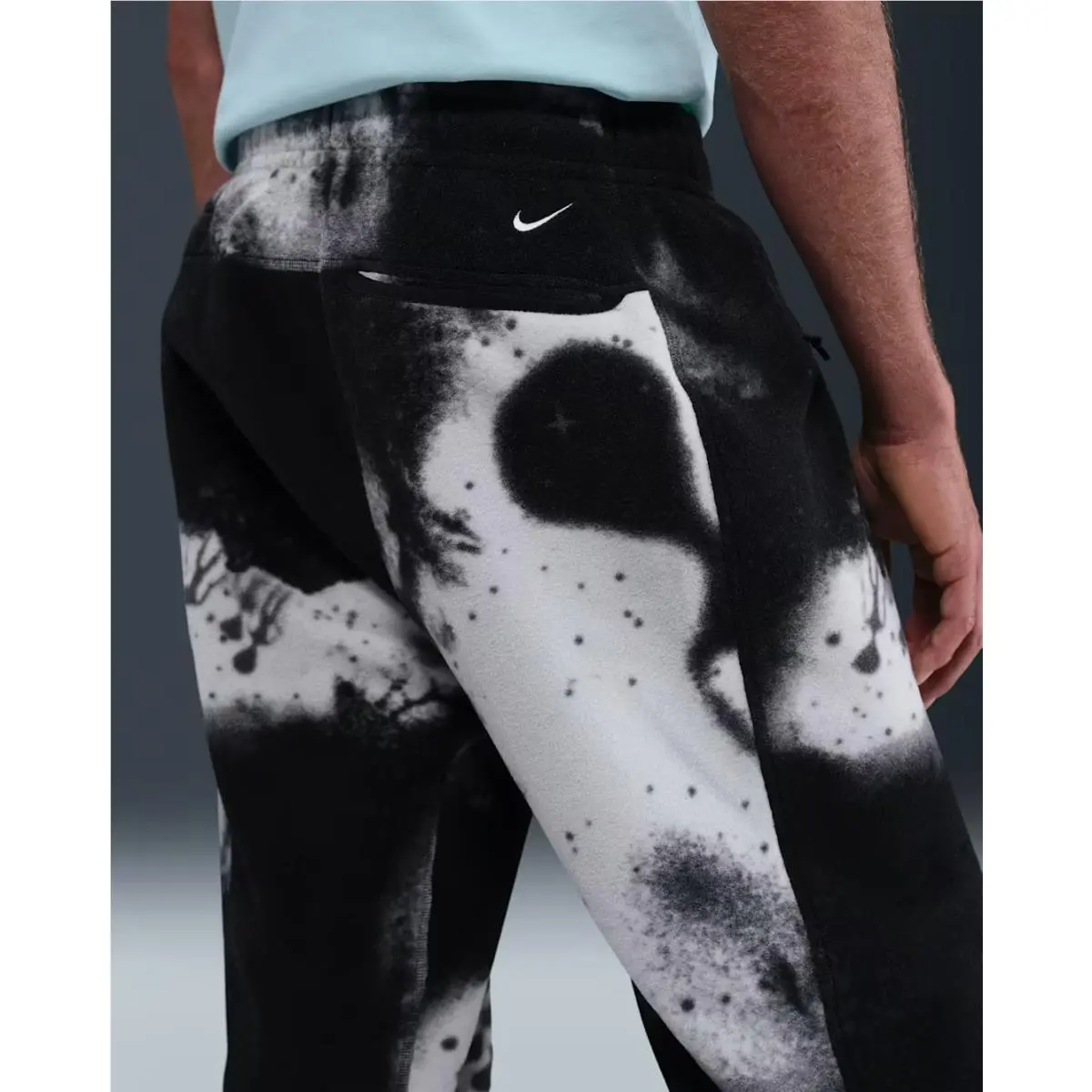 Nike clothing - Nike ACG Wolf Tree - ACG Wolf Tree - Black 1
