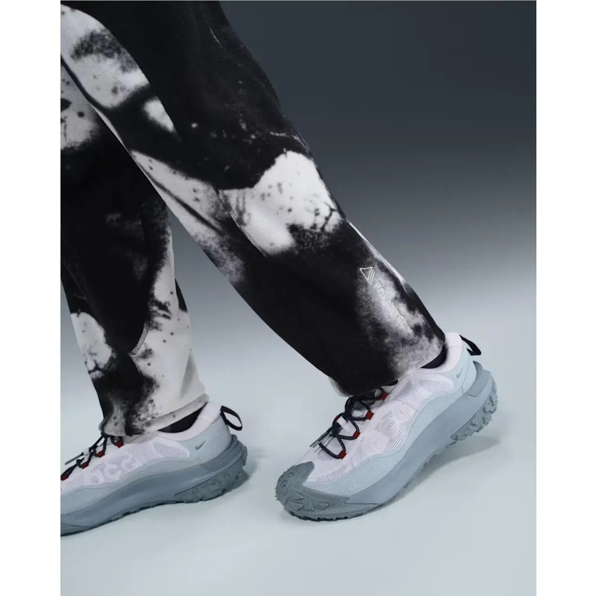 Nike clothing - Nike ACG Wolf Tree - ACG Wolf Tree - Black 3