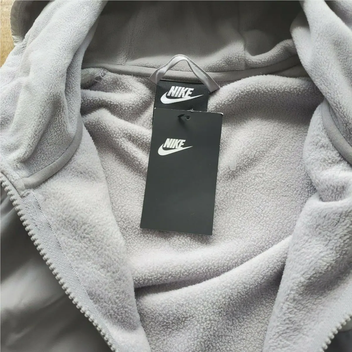 Nike clothing - Nike Sportswear Hybrid Graphic Full-Zip Hoodie - CJ7027-008 - Light Orewood 4