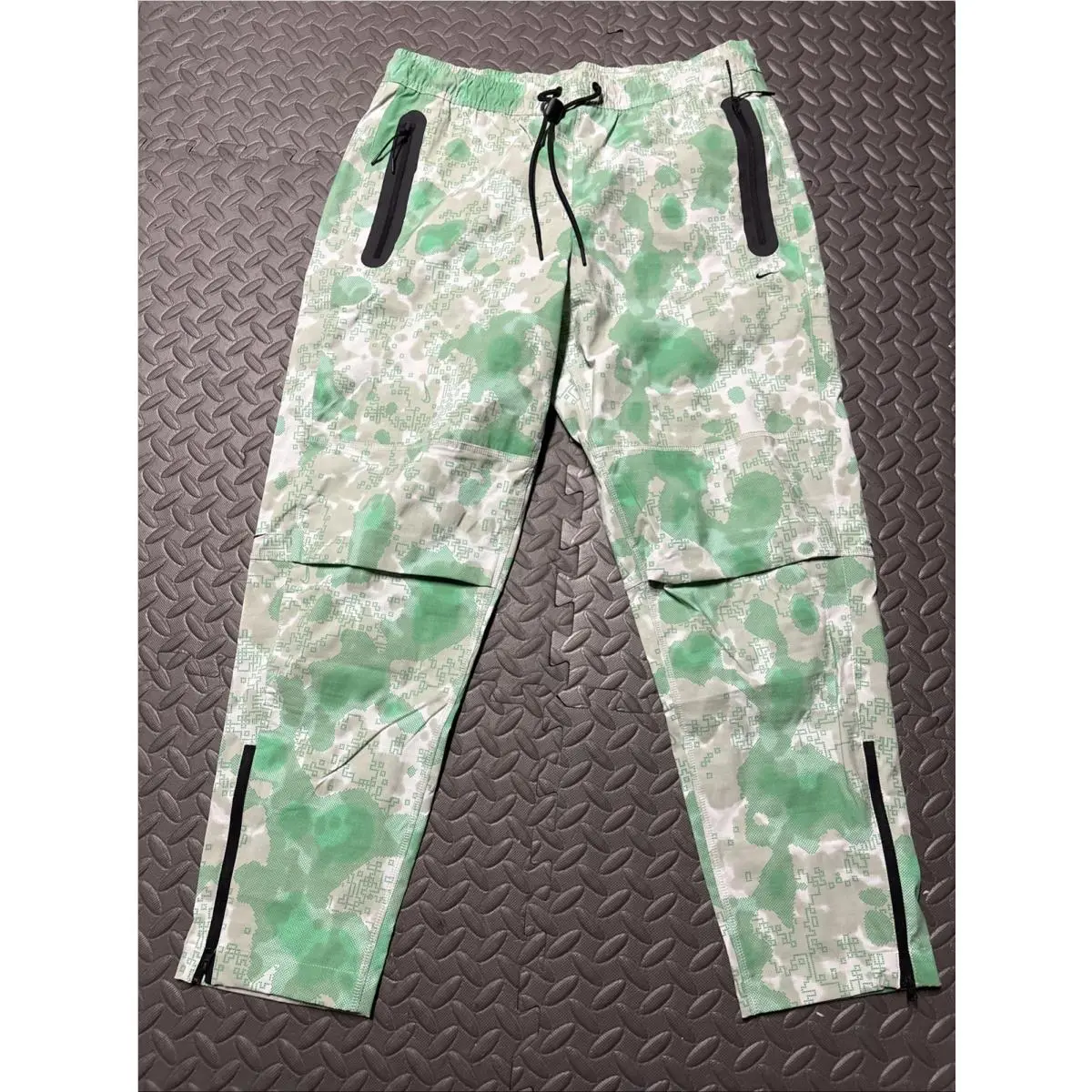 Nike clothing - NIKE TECH - TECH - Green 0