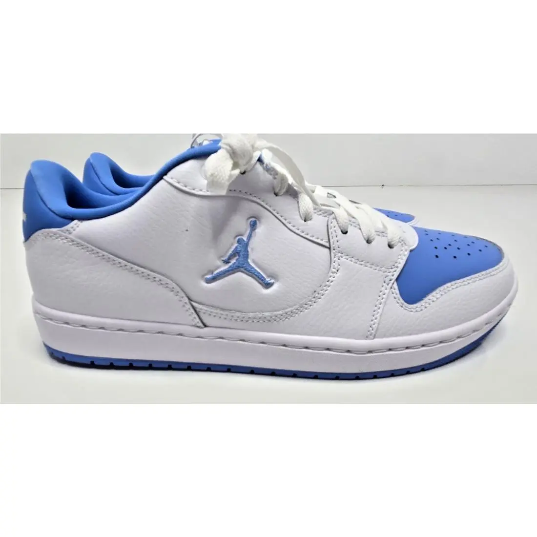 Nike shoes - Air Jordan Court - Air Court - IQ5698-103 - White 1