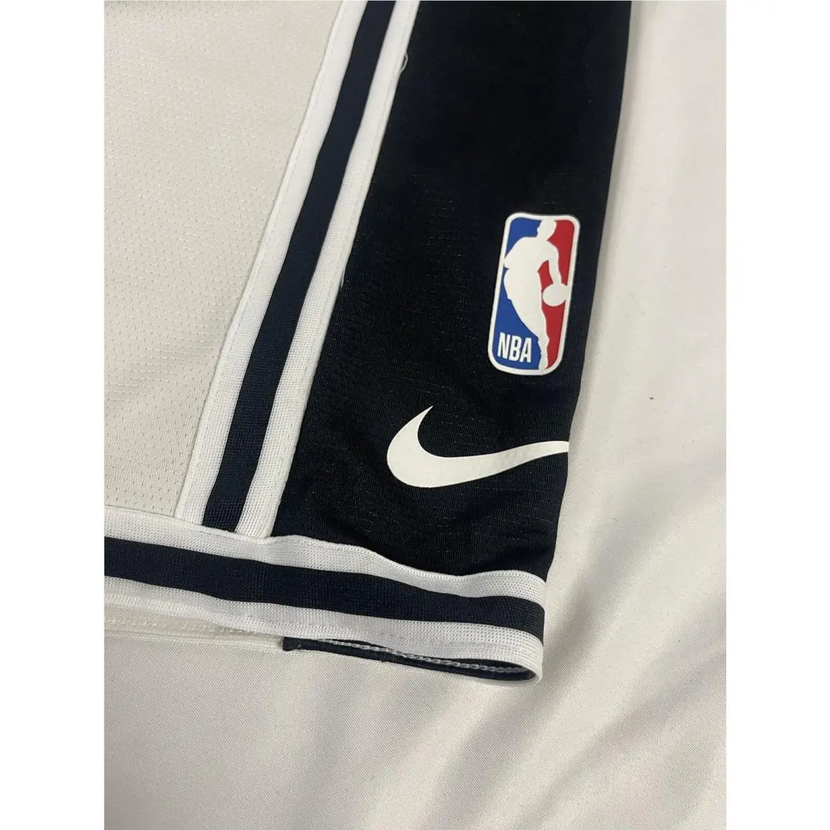 Nike clothing - DN7439495 - DN7439495 - White 3