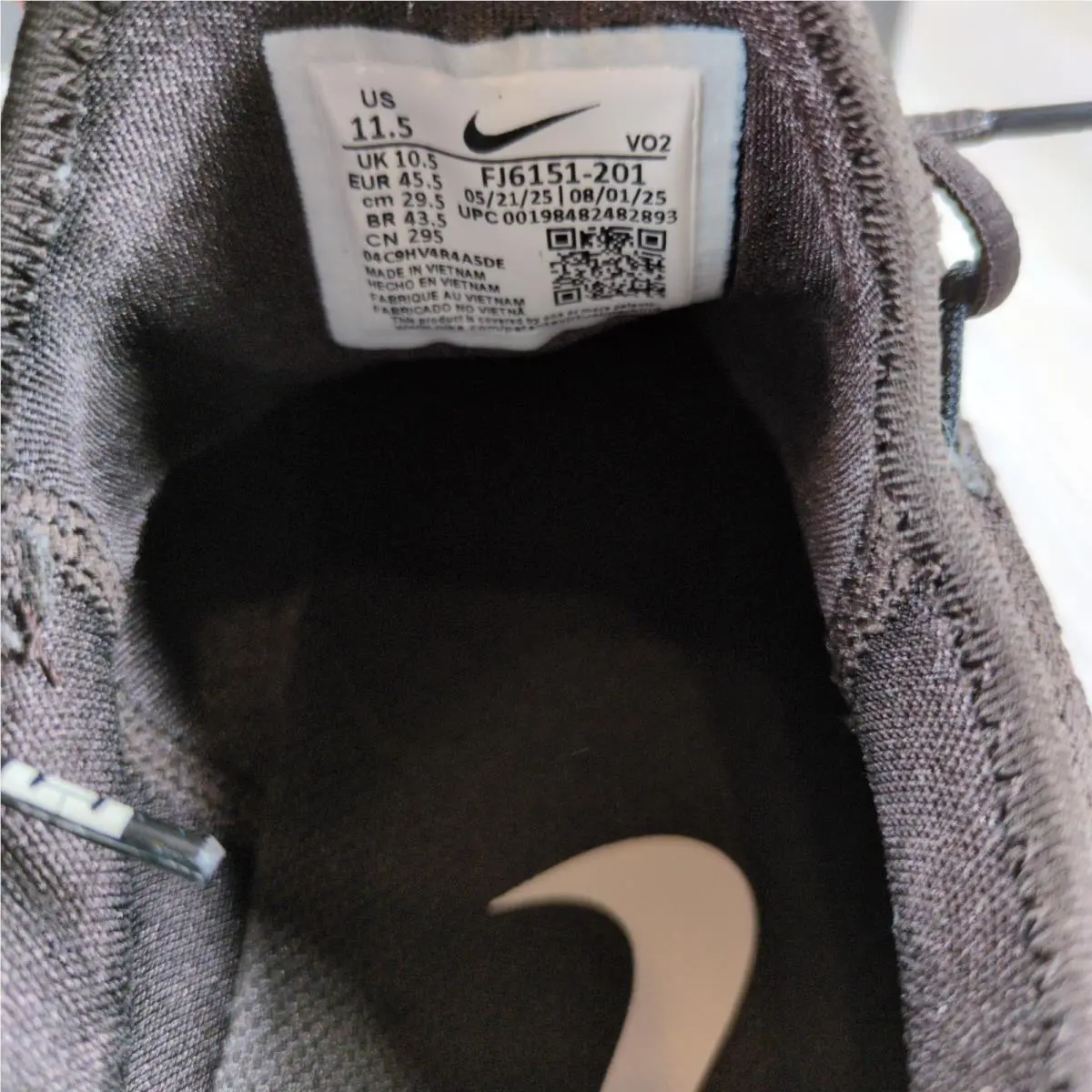 Nike shoes - Brown 4