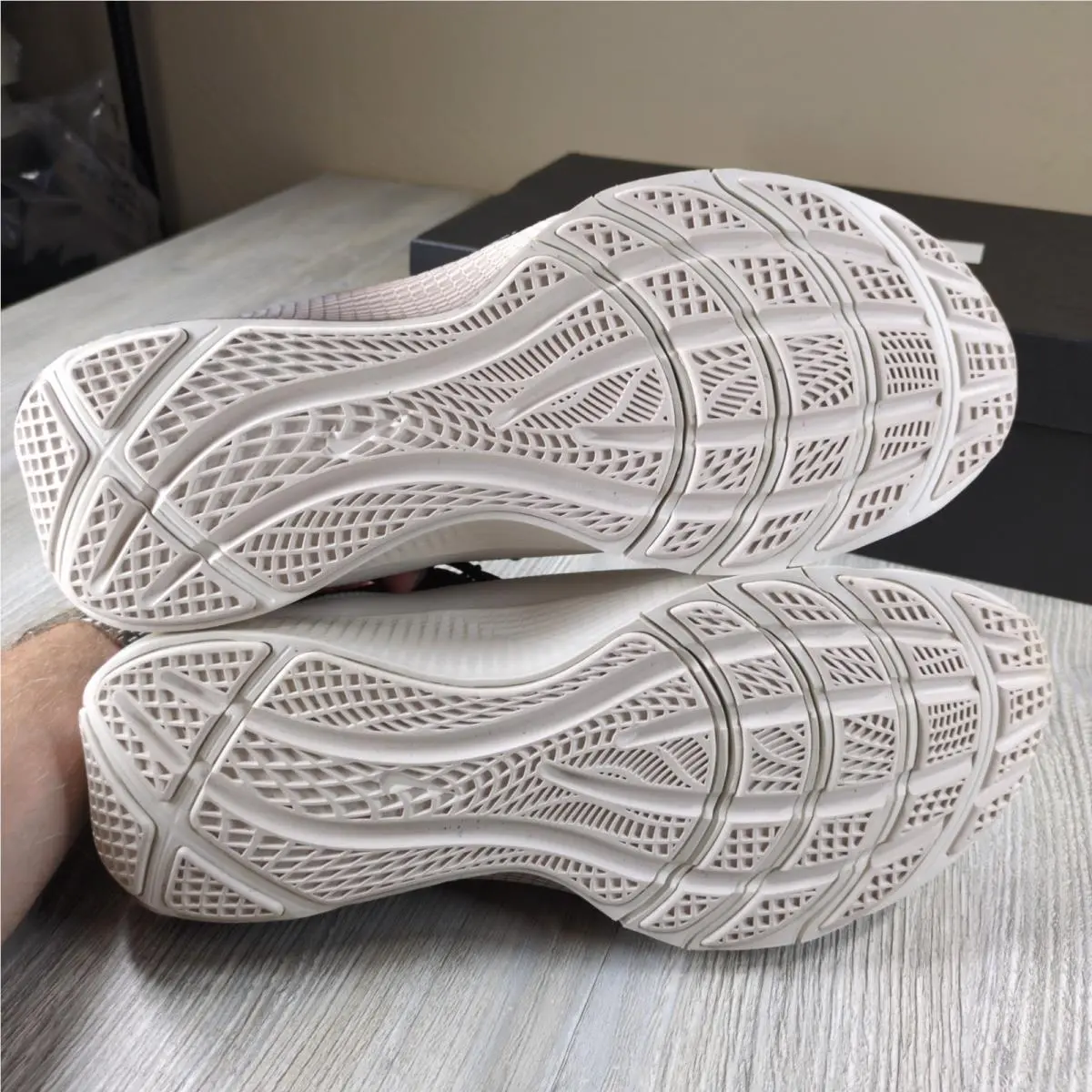 Nike shoes - Brown 3