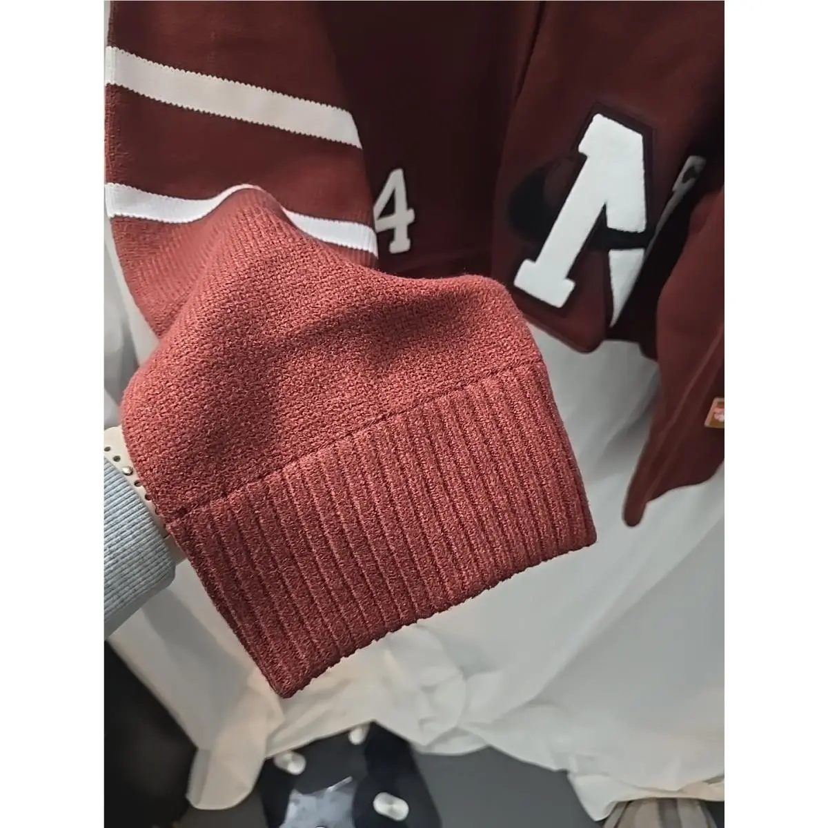 Nike clothing - maroon 4