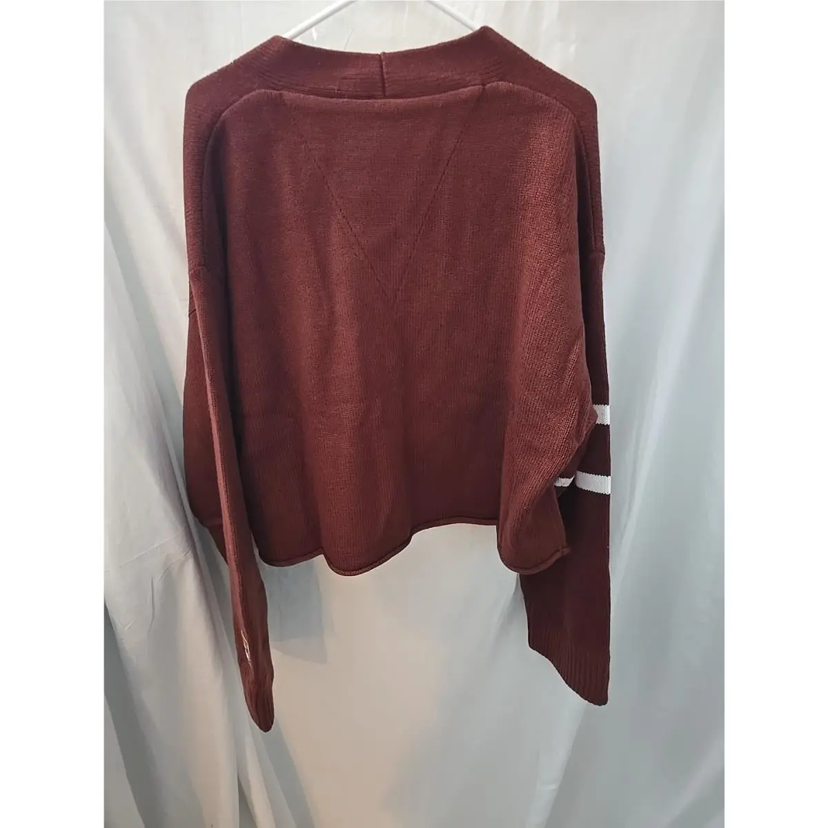 Nike clothing - maroon 6
