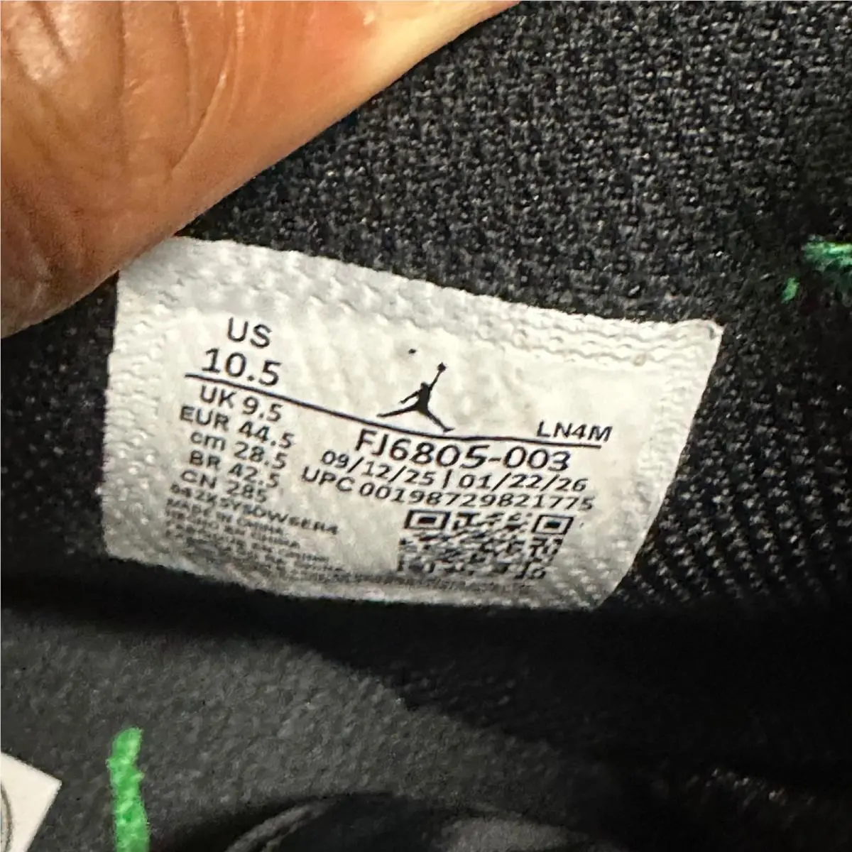 Nike shoes - Black 4