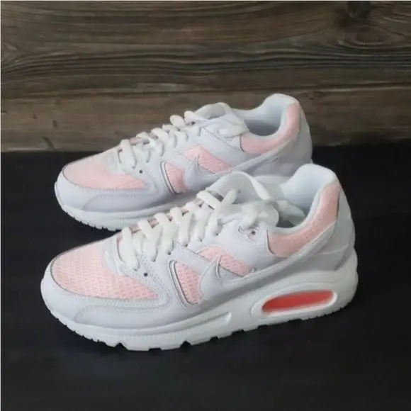 Nike shoes - White 4
