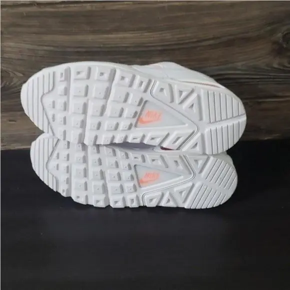 Nike shoes - White 6