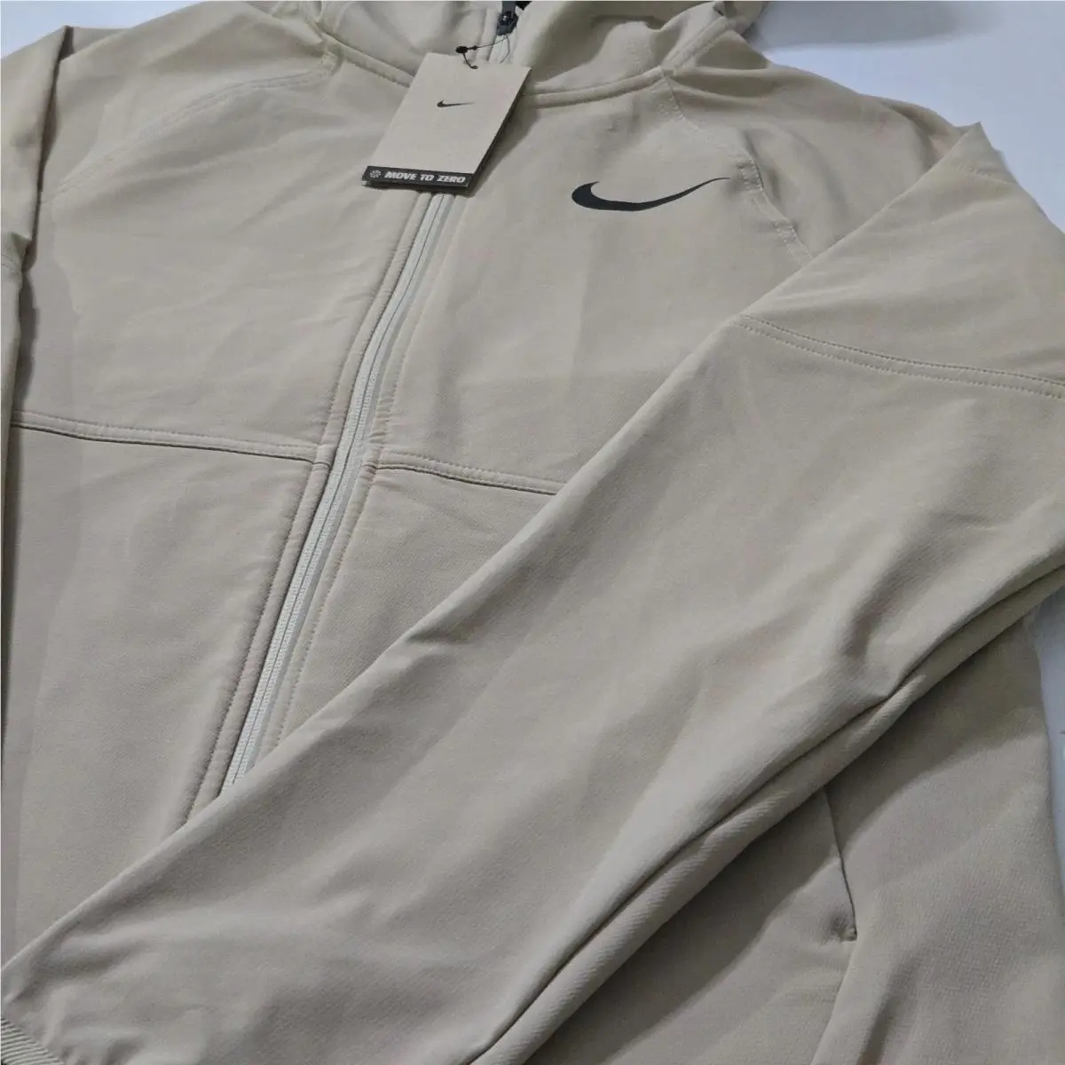Nike clothing - Brown 9