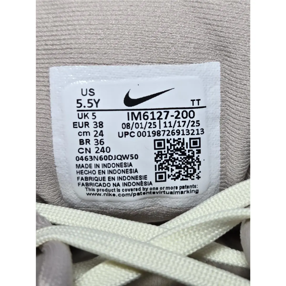 Nike shoes - Nike Vomero 18 - Vomero - Cream, Metallic Gold Grain 4