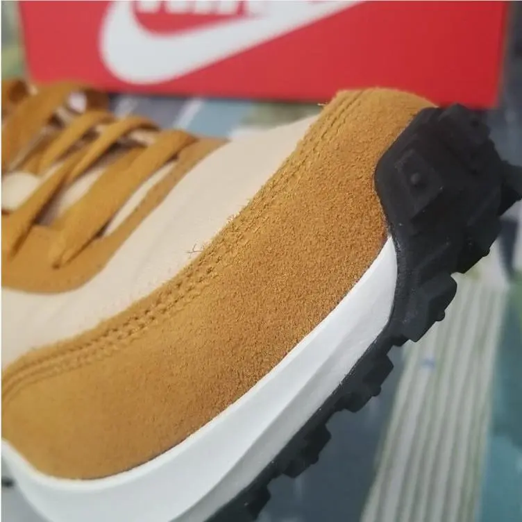 Nike shoes - Nike Waffle Debut - Waffle Debut - Sesame/Baroque Brown 6