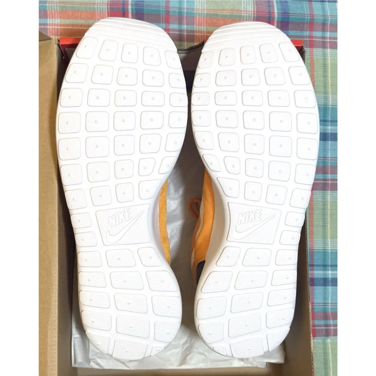 Nike shoes - Nike Roshe Run - Roshe Run - 636220-800 - Orange 1