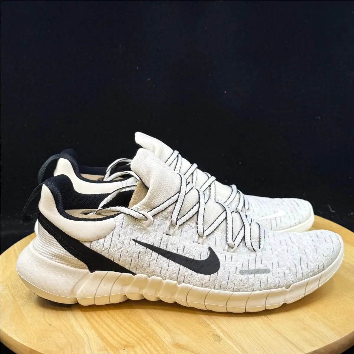 Nike shoes - White 3