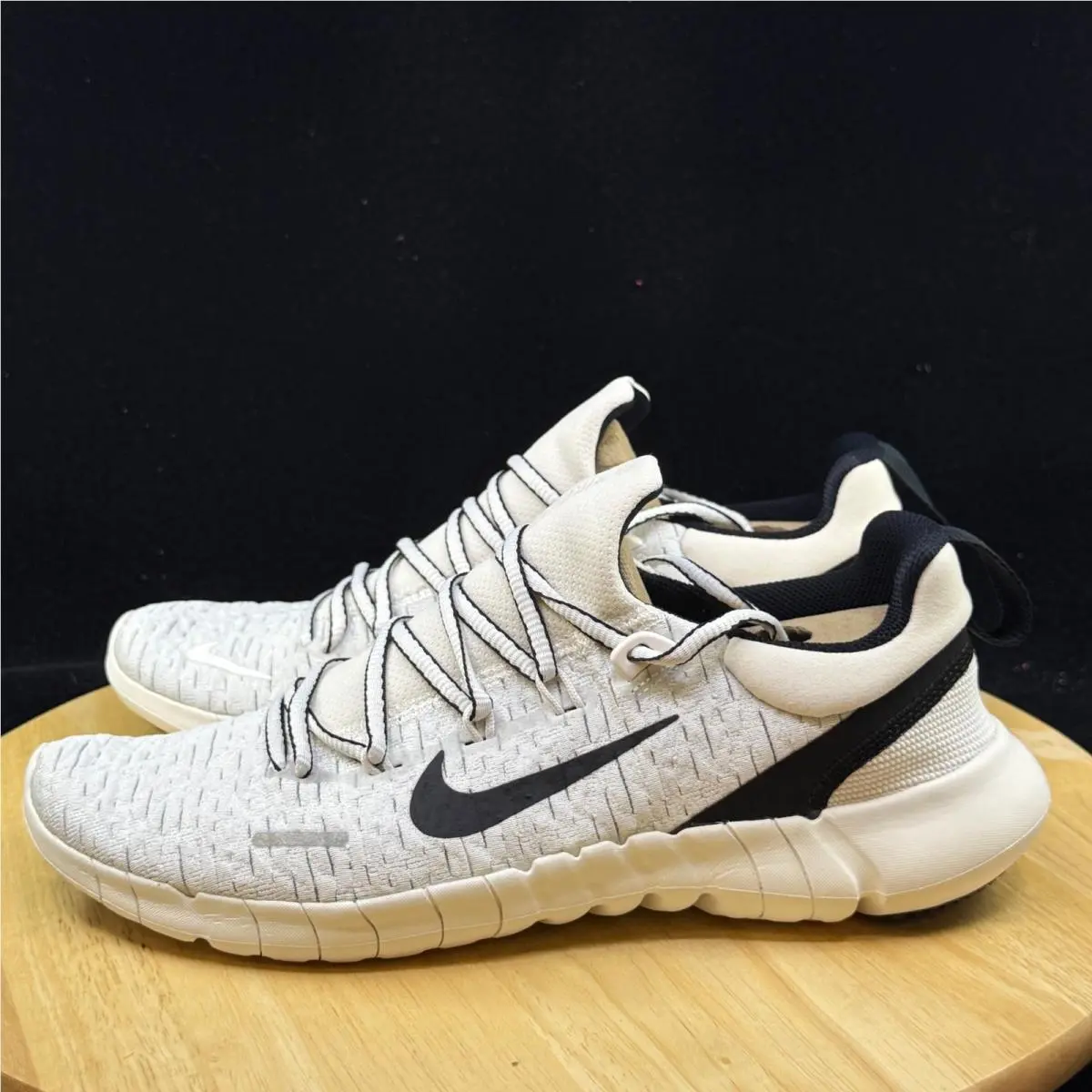 Nike shoes - White 5