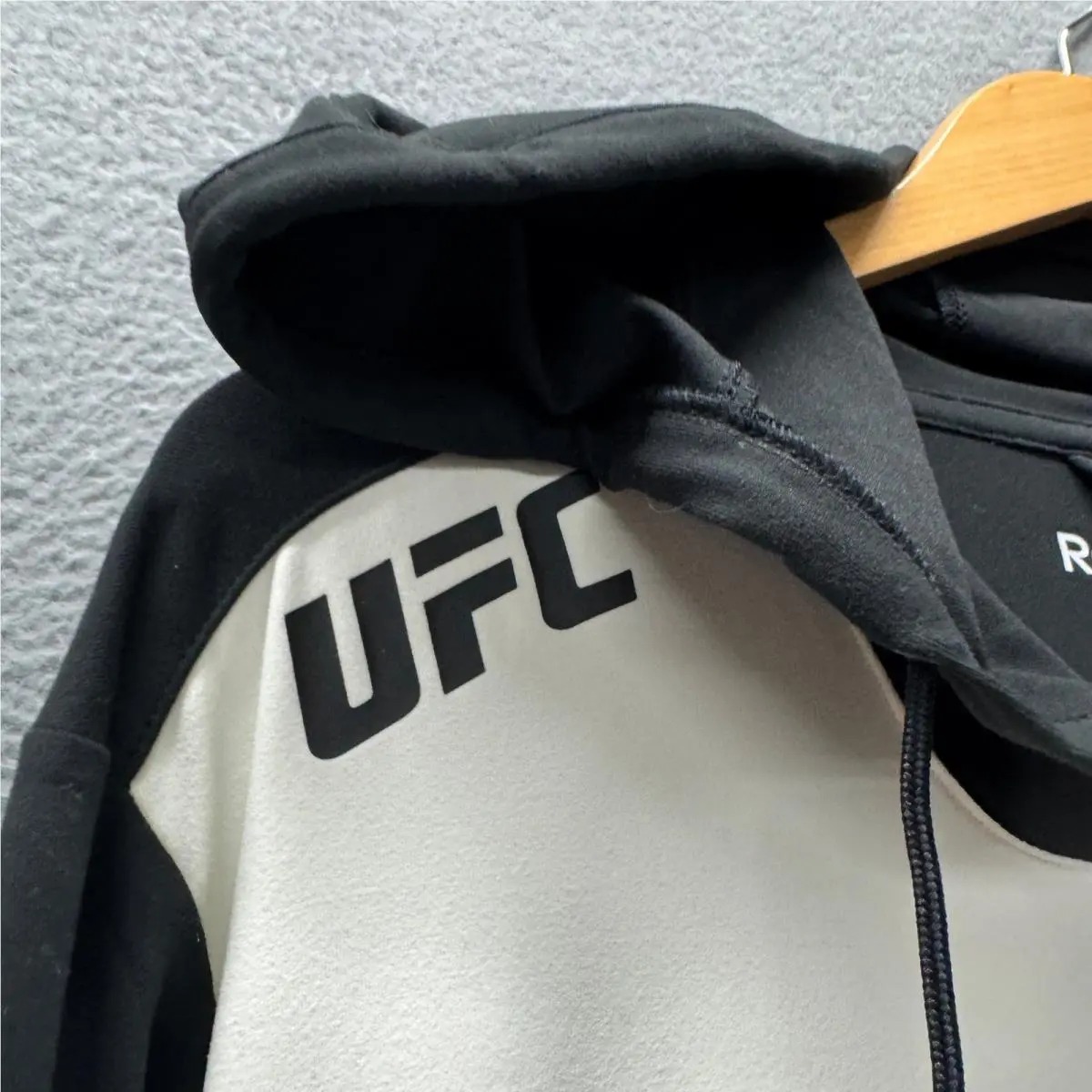 Reebok clothing - Black 3