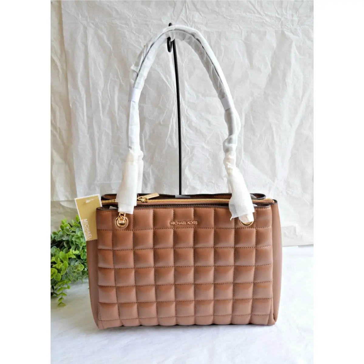 Michael Kors Soso Medium Luggage Chain Blend Quilted Shoulder Tote Bag
