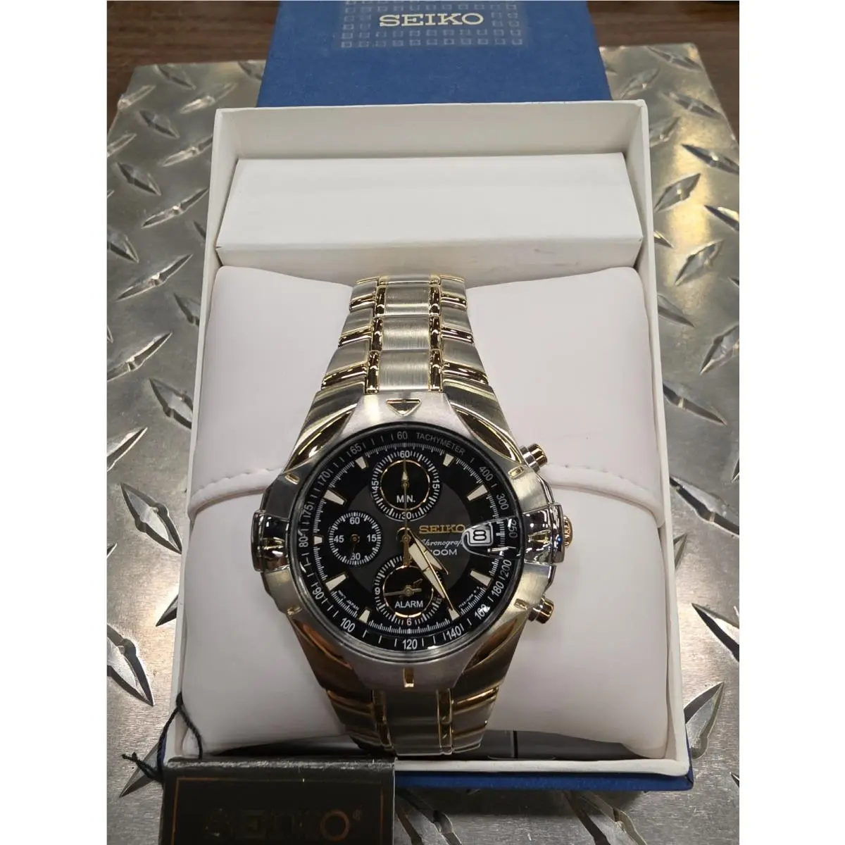 Seiko 7T62-0GF0 Alarm Chronograph Quartz Movement • 100M Water Resistant •