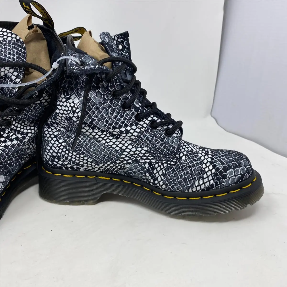 Dr. Martens shoes - DR MARTENS 1460 - Multicolor, Exterior: Multicolor 1