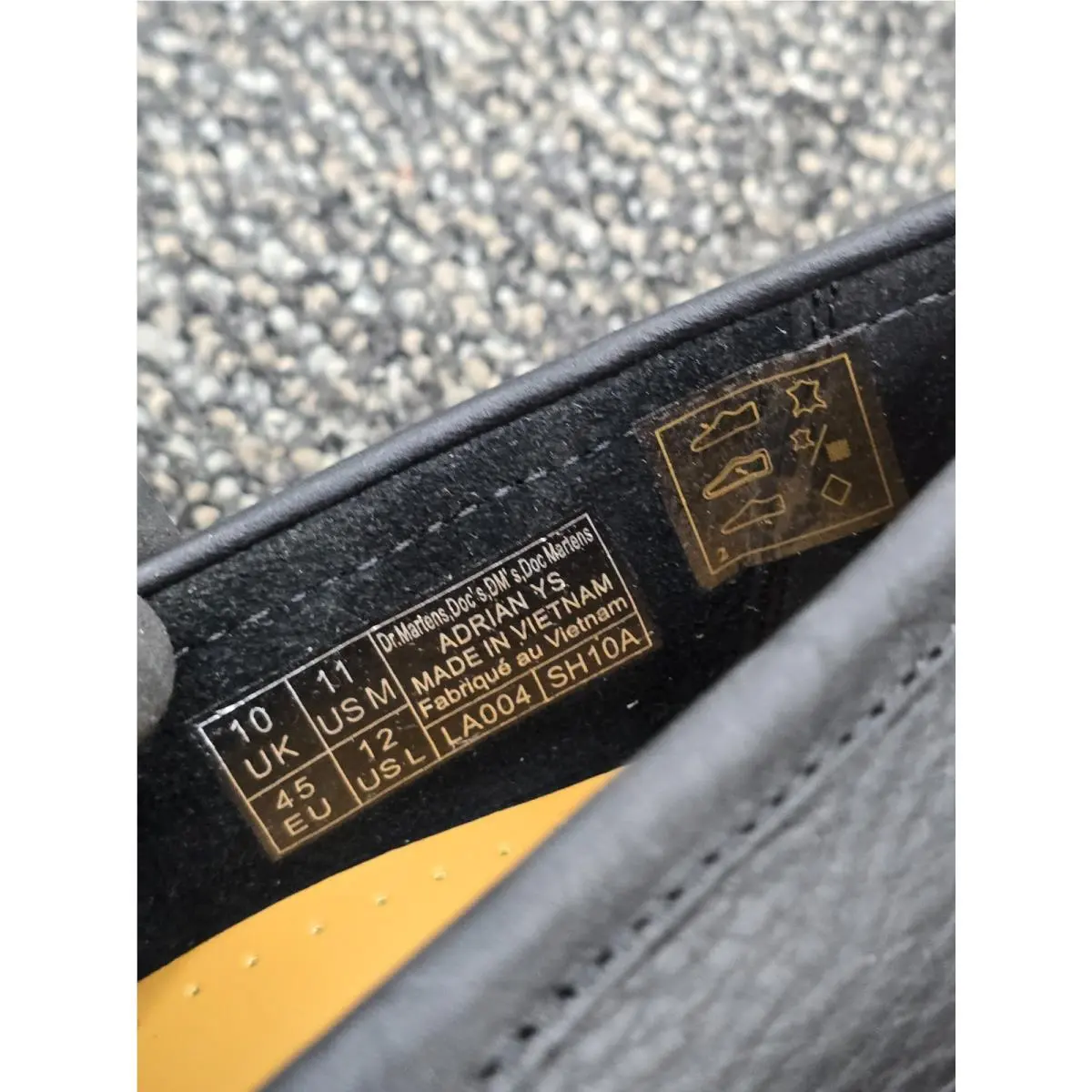Dr. Martens shoes - 31997001 - R31997001 - Black (UPC: 190665663600) 4