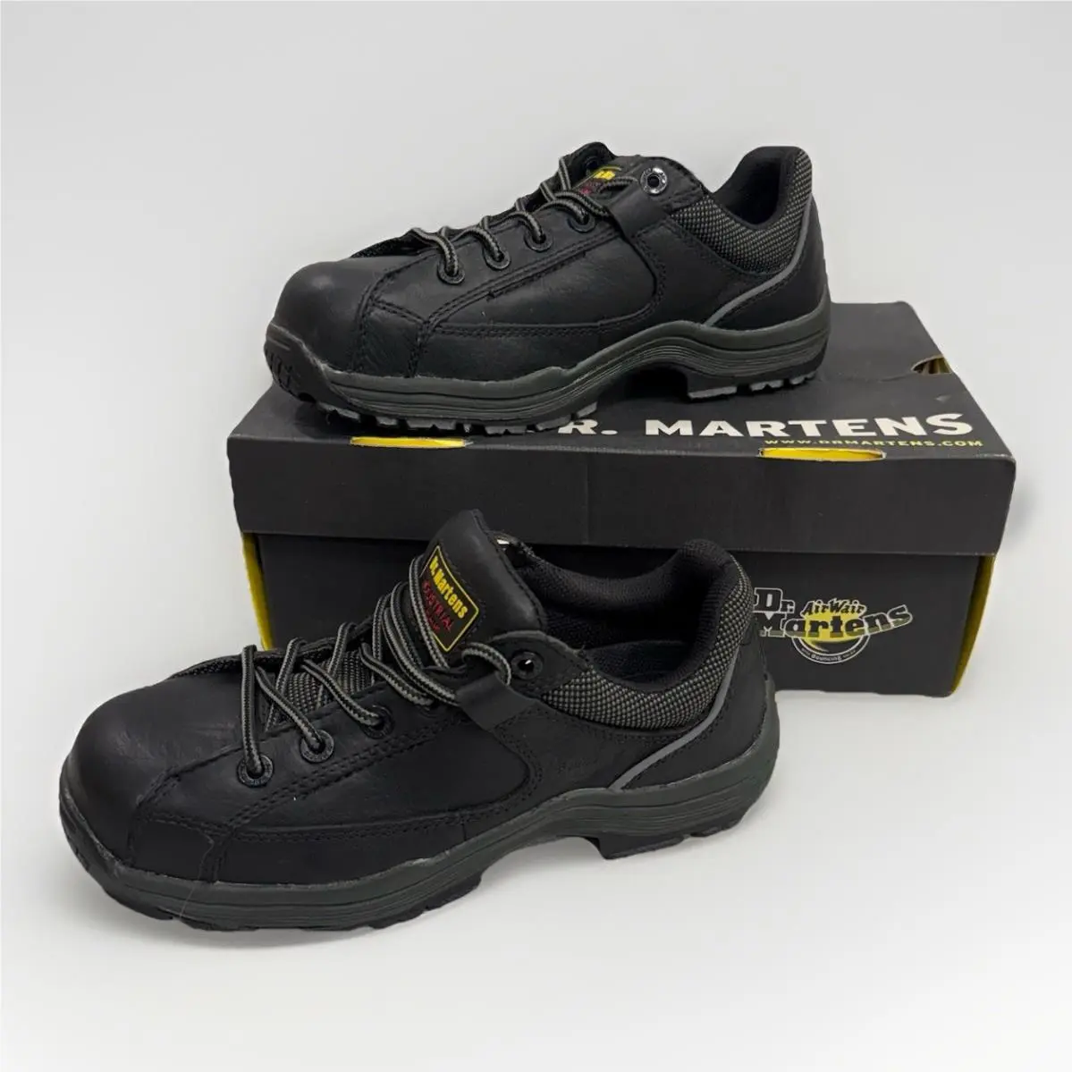 Dr. Martens Industrial Composite Toe Shoes Sz 7 Non Metallic / Slip Black Safety