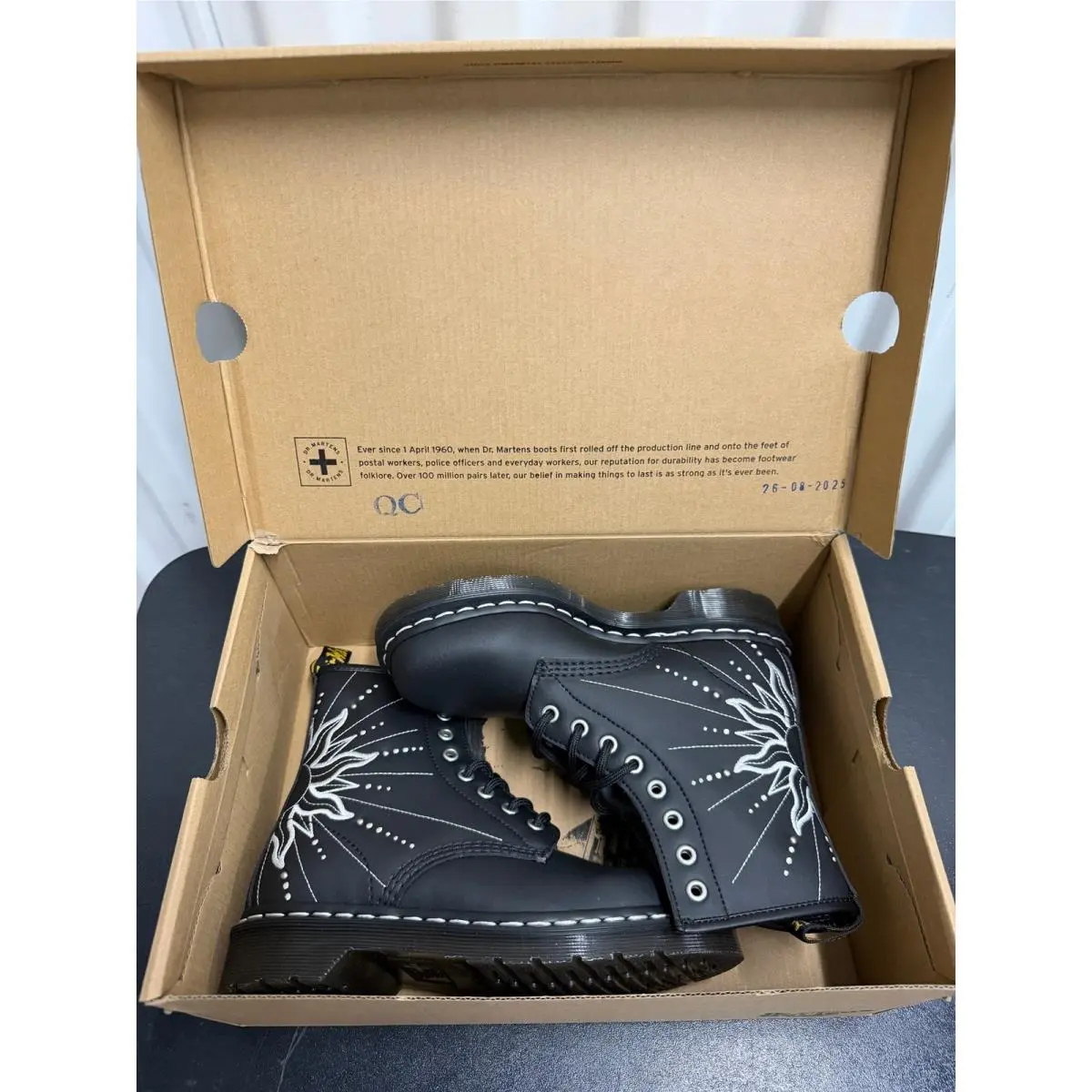 Dr. Martens shoes - 1460 Solar Flare - Solar Flare - Black 7